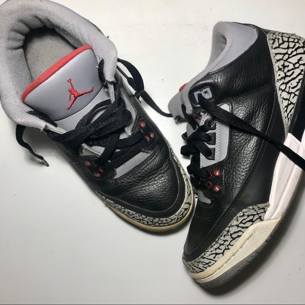 Retro Air Jordan Cement 3 Size 7 Mens